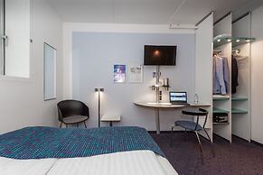 CABINN Metro Hotel