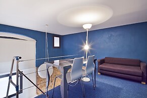 Inside Barcelona Apartments Sants