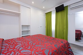 Sol y Miel Hostal