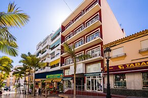 Sol y Miel Hostal