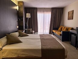Hotel La Aldea Suites