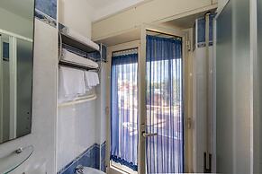 Bed and Breakfast Brezza Marina e Ristorante Shoreline