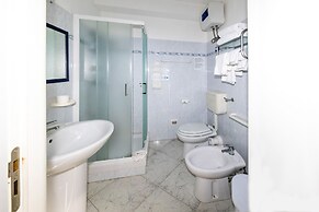 Bed and Breakfast Brezza Marina e Ristorante Shoreline