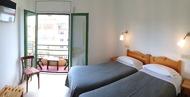 Hostal Rom
