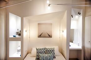 Privee Santorini