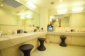 Hotel Claiton Shin-Osaka