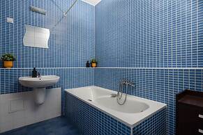Central Passage Apartments by Vagabond