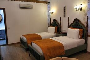 White Garden Hotel