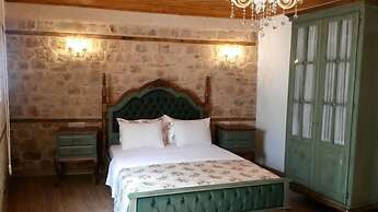 White Garden Hotel