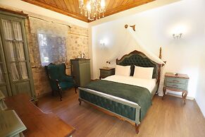 White Garden Hotel