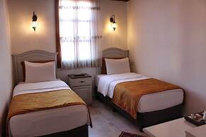 White Garden Hotel
