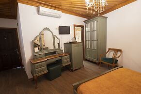 White Garden Hotel