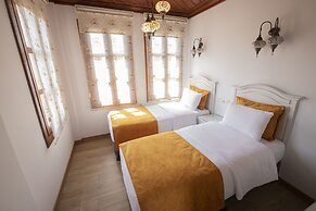 White Garden Hotel