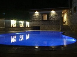 White Garden Hotel