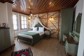 White Garden Hotel