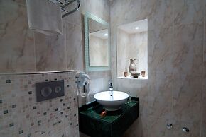 White Garden Hotel
