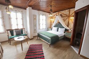 White Garden Hotel