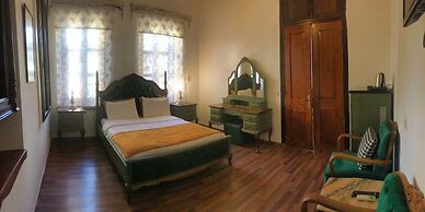 White Garden Hotel