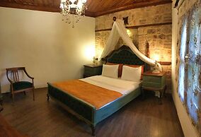 White Garden Hotel