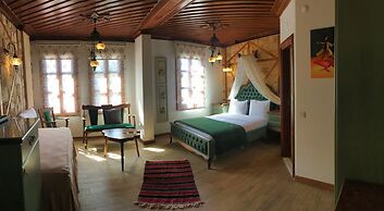 White Garden Hotel