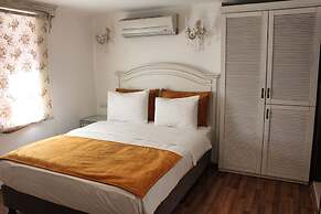 White Garden Hotel