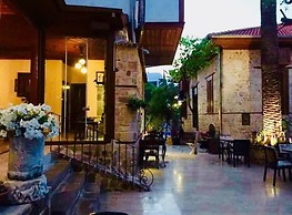 White Garden Hotel
