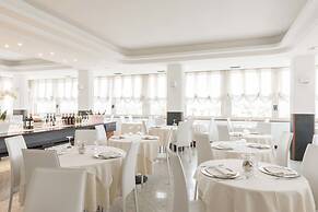 Hotel Commodore