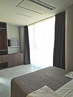 Hotel Commodore