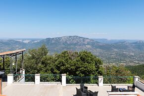 Enis Monte Maccione