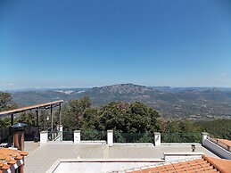 Enis Monte Maccione