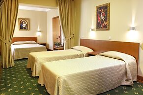 Domus Pacis Fatima Hotel