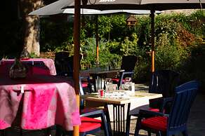 Hostellerie La Villa Des Roses