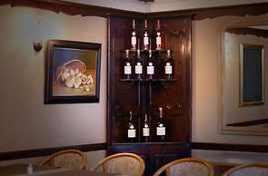 Hostellerie La Villa Des Roses