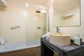 Hotel YIT El Postigo