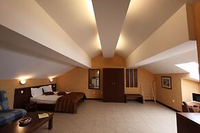 Asti Arthotel