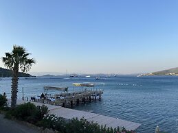 Omar Hotel & Suites