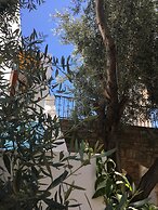 Omar Hotel & Suites