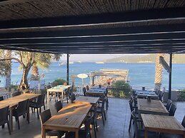 Omar Hotel & Suites