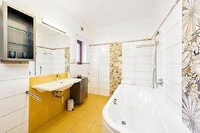 Hotel Sharingham