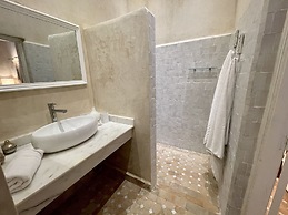 Riad Jona