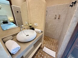 Riad Jona