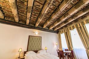 Residence Thunovska 19