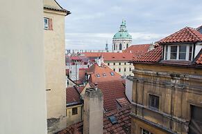 Residence Thunovska 19