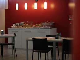 Master Hotel
