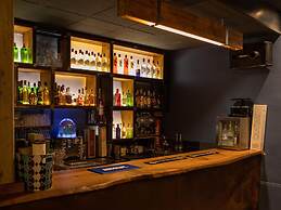 Master Hotel