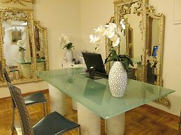 Firenze Apartments