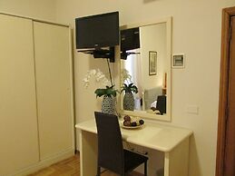 Firenze Apartments