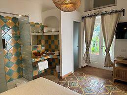 Villa Mary Suites