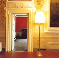 Palazzo Tucci Residenza d'Epoca