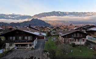 Alpenrose Hotel & Gardens